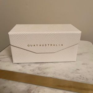 Quay Australia Four Piece Fold-Up Case